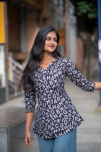 Black Beauty - Black cotton letters printed short top